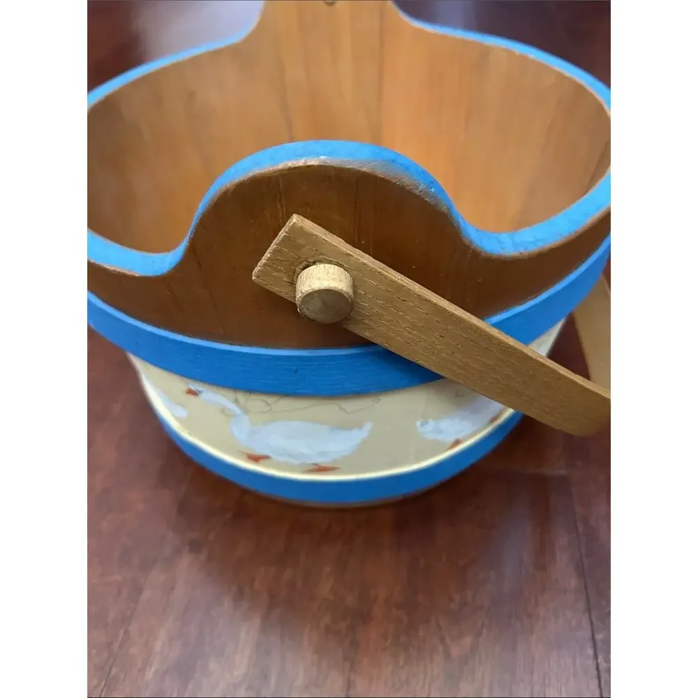Large Vintage Basketville Goose Wooden Basket, Yellow & Blue Handmade in Vermont
